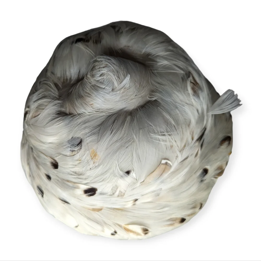 Vintage MCM Feather Cloche Hat - Picture 5 of 11